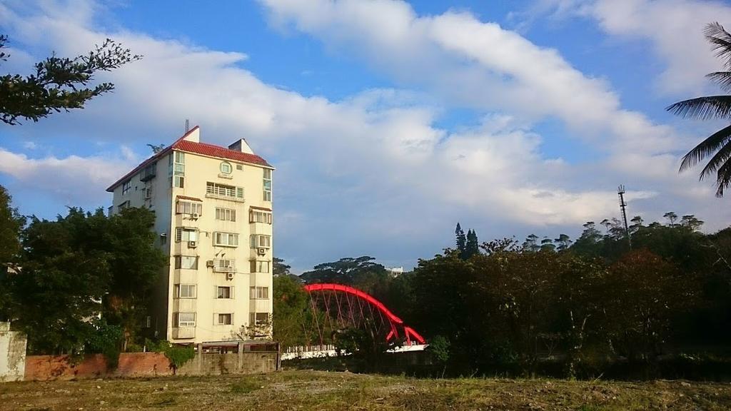 הואליין סיטי Literature River Bank 文學河岸 民宿 מראה חיצוני תמונה